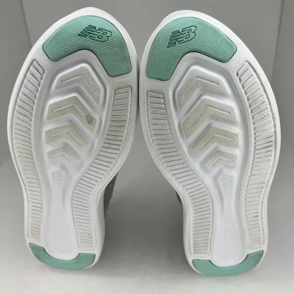 New Balance Womens WCSTLR04 Gray Coast V4 Fuel Core Low Size 12  Running Shoes - Picture 8 of 9
